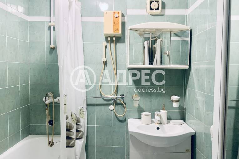 Тристаен апартамент, София, Света Троица, 699836, Снимка 9