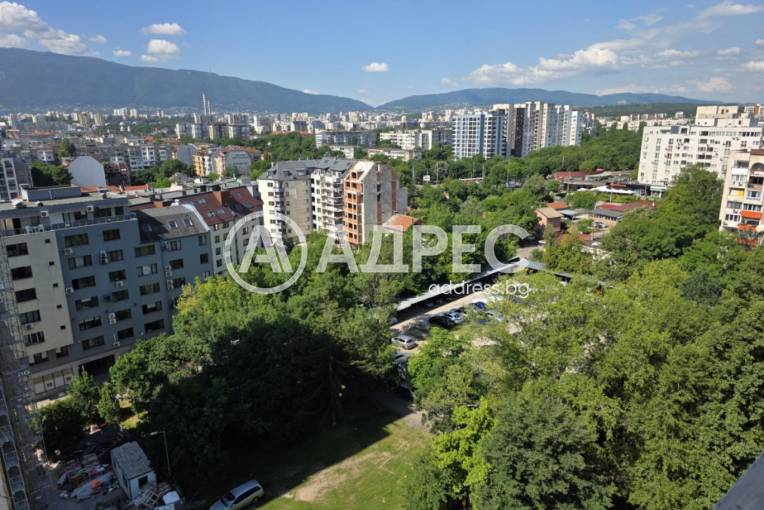 Тристаен апартамент, София, Света Троица, 699836, Снимка 3