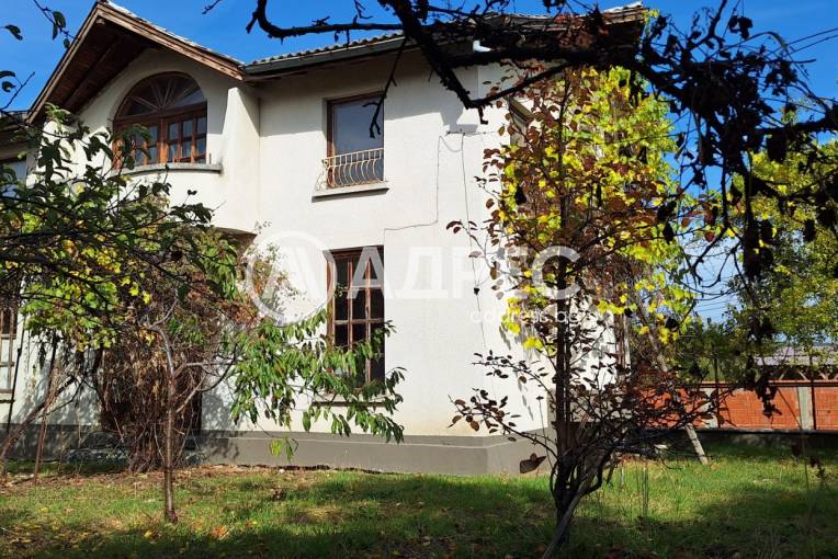 Къща/Вила, Долна баня, 671837, Снимка 1