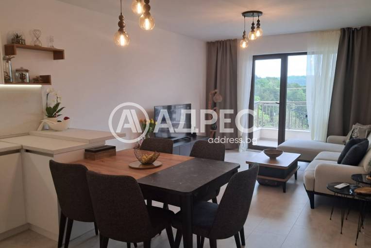 Тристаен апартамент, Варна, Виница, 670838, Снимка 1