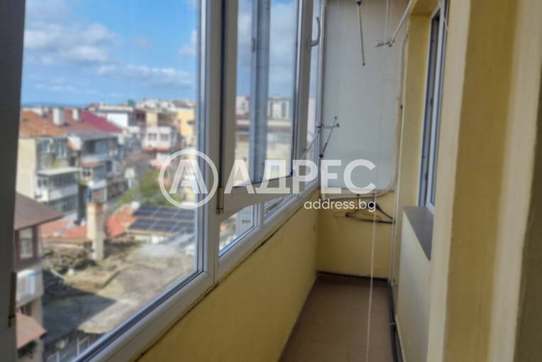 Многостаен апартамент, Варна, Погребите, 695838, Снимка 12