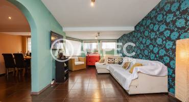 Тристаен апартамент, Варна, Погребите, 702838, Снимка 2