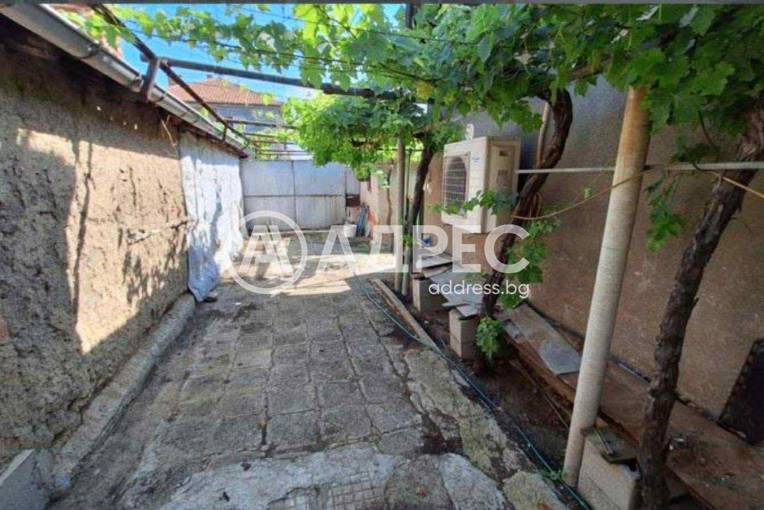 Къща/Вила, Съединение, 673841, Снимка 4