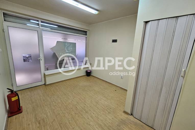 Магазин, Варна, Окръжна болница, 679841, Снимка 4