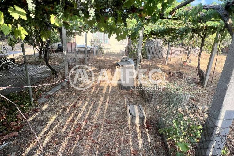 Къща/Вила, Гюльовца, 664842, Снимка 16