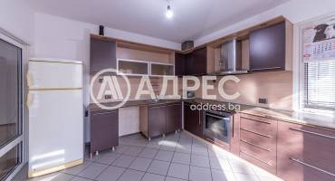 Тристаен апартамент, Варна, Червен площад, 638844, Снимка 4