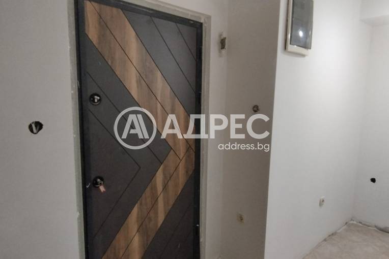 Двустаен апартамент, Варна, Базар "Левски", 682847, Снимка 2