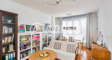 Двустаен апартамент, Варна, ЖП Гара, 682848, Снимка 1