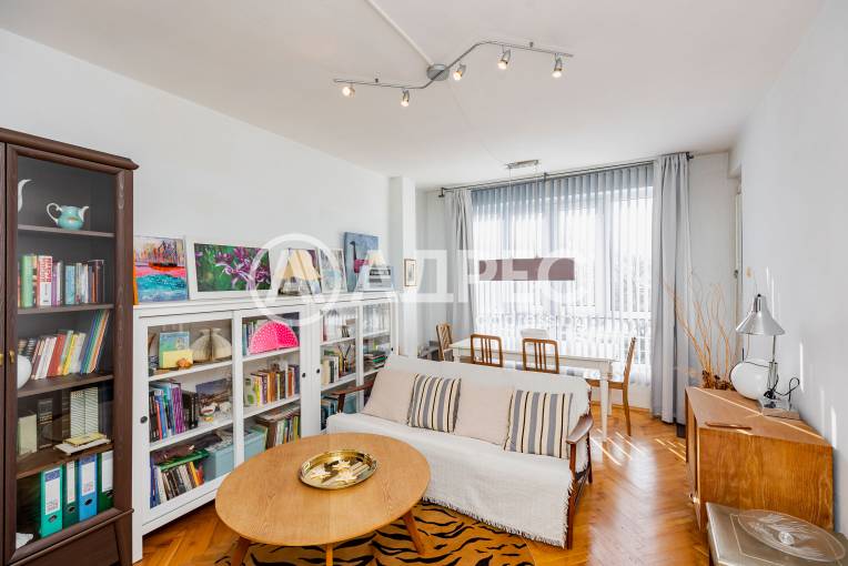 Двустаен апартамент, Варна, ЖП Гара, 682848, Снимка 1