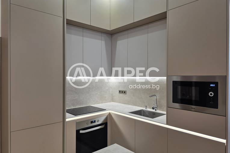 Тристаен апартамент, София, Иван Вазов, 679852, Снимка 3