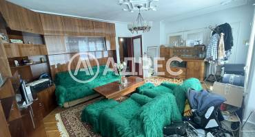 Многостаен апартамент, Шумен, Пожарна, 676854, Снимка 2