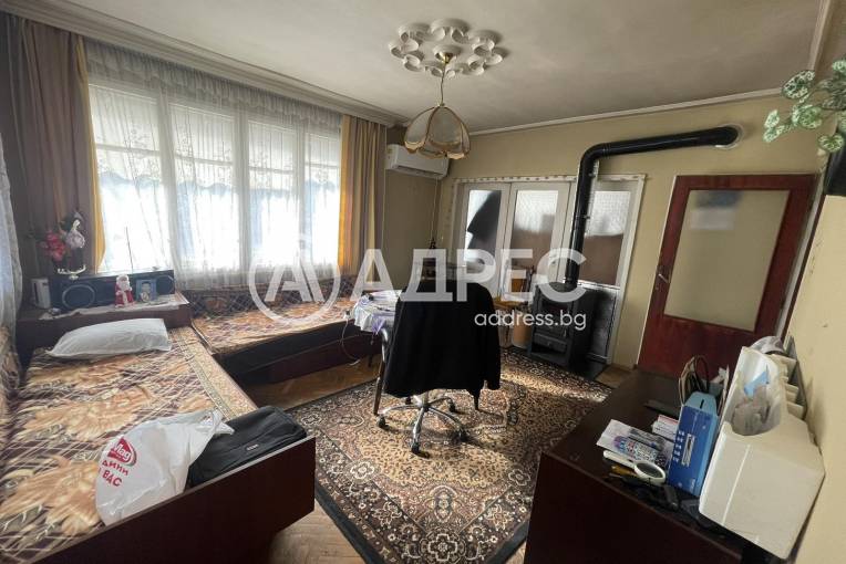 Многостаен апартамент, Шумен, Пожарна, 676854, Снимка 4