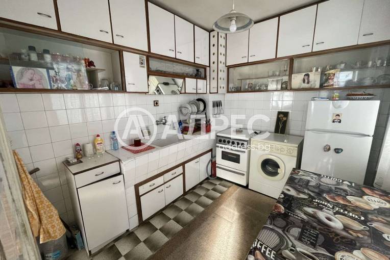 Многостаен апартамент, Шумен, Пожарна, 676854, Снимка 5