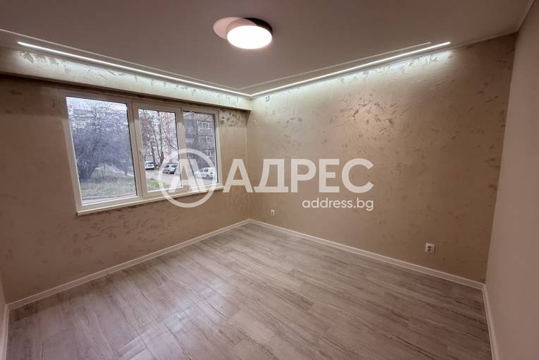 Тристаен апартамент, Горна Оряховица, Пролет, 683855, Снимка 2