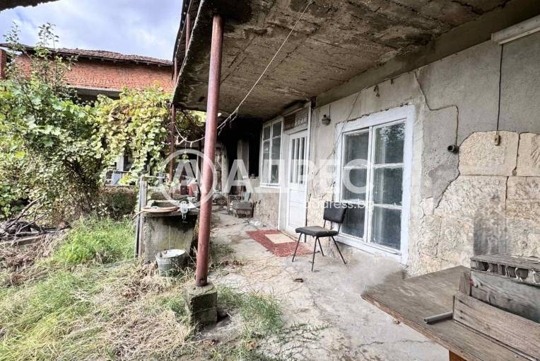 Къща/Вила, Мечка, 670857, Снимка 3