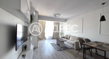 Двустаен апартамент, Русе, Ялта, 680858, Снимка 1