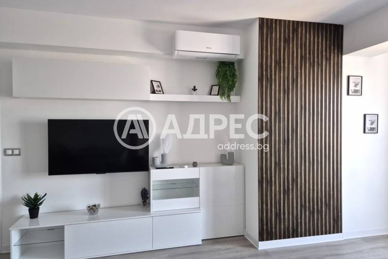 Двустаен апартамент, Русе, Ялта, 680858, Снимка 3