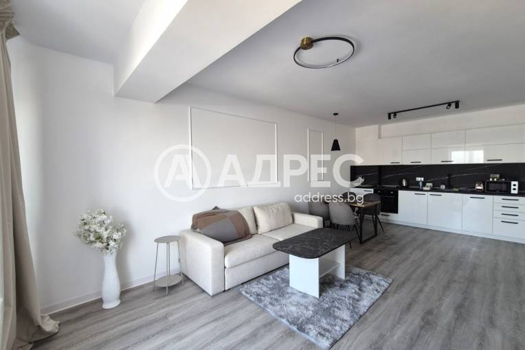 Двустаен апартамент, Русе, Ялта, 680858, Снимка 4