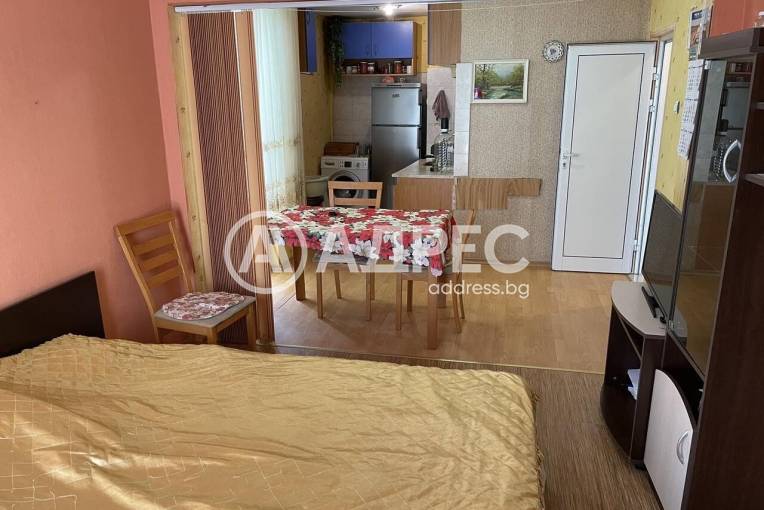 Двустаен апартамент, Ямбол, 595860, Снимка 1