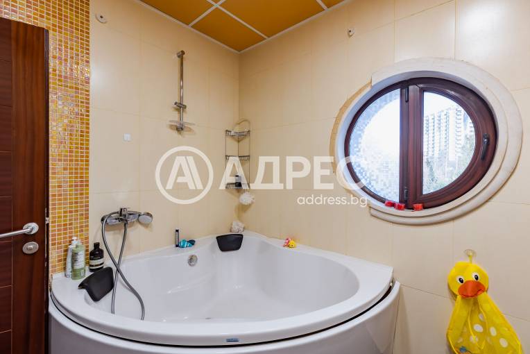 Многостаен апартамент, Варна, Морска градина, 682863, Снимка 32