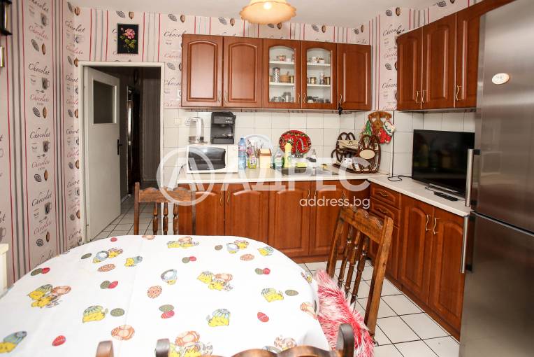 Тристаен апартамент, София, Люлин 3, 667864, Снимка 1