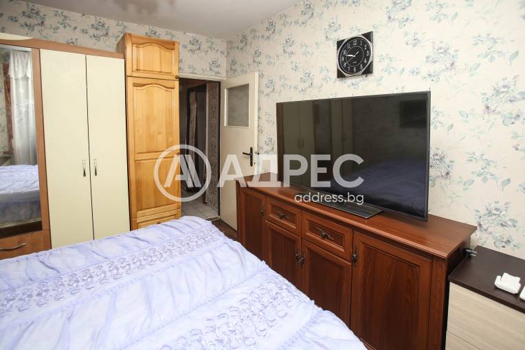 Тристаен апартамент, София, Люлин 3, 667864, Снимка 2