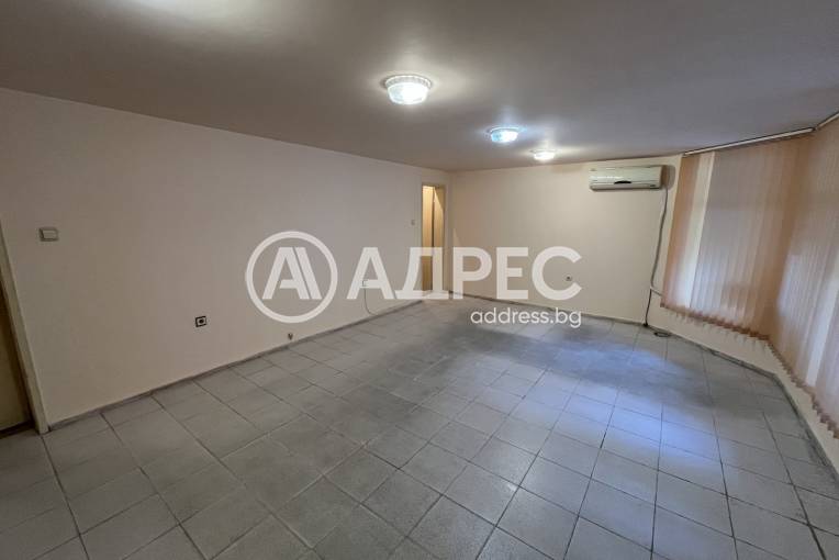 Офис, Варна, Окръжна болница, 690864, Снимка 1
