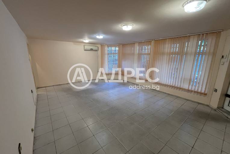 Офис, Варна, Окръжна болница, 690864, Снимка 2