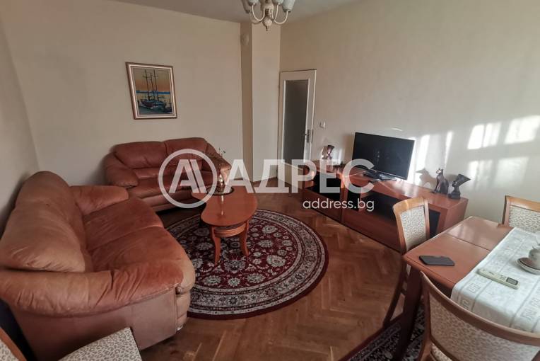 Тристаен апартамент, Варна, Погребите, 568865, Снимка 2