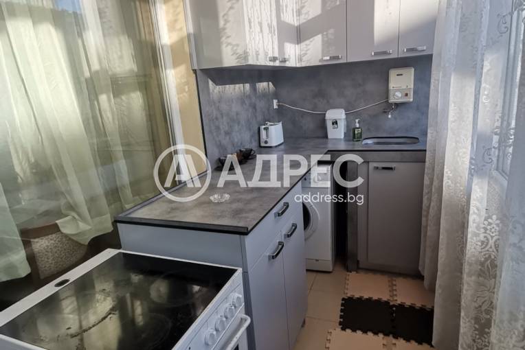 Тристаен апартамент, Варна, Погребите, 568865, Снимка 3