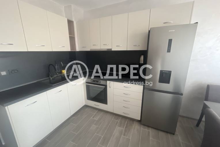 Тристаен апартамент, Варна, Колхозен пазар, 700865, Снимка 2