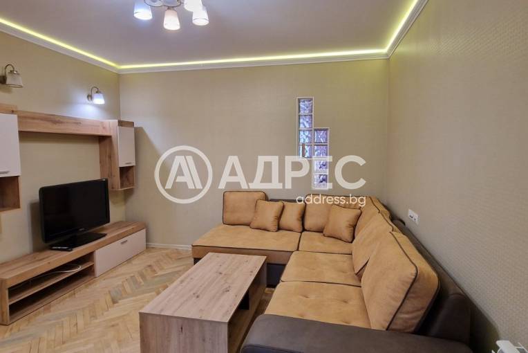 Тристаен апартамент, Варна, Център, 670866, Снимка 2