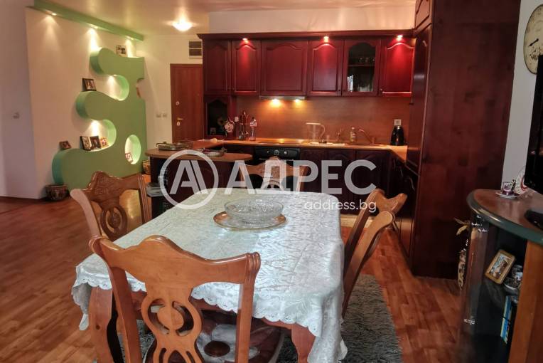 Тристаен апартамент, Пловдив, Кючук Париж, 695866, Снимка 1