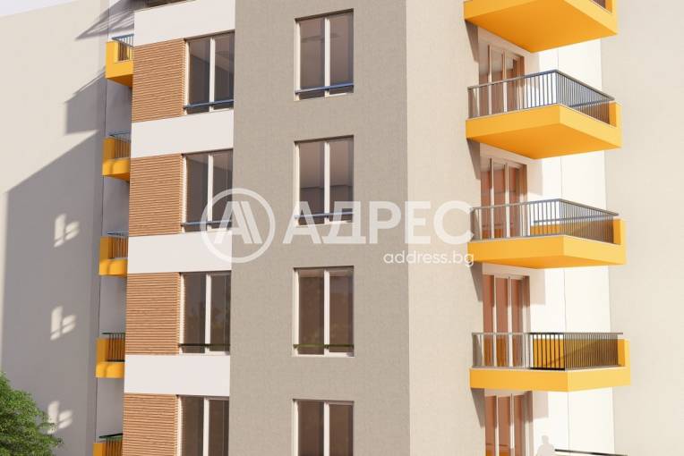 Тристаен апартамент, Варна, Колхозен пазар, 688869, Снимка 1