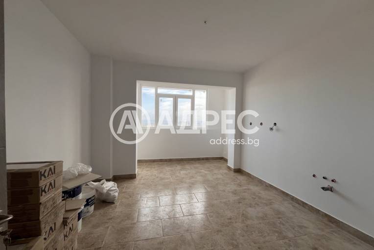 Двустаен апартамент, Шумен, Център, 679870, Снимка 1