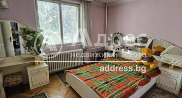 Двустаен апартамент, Плевен, Идеален център, 615871