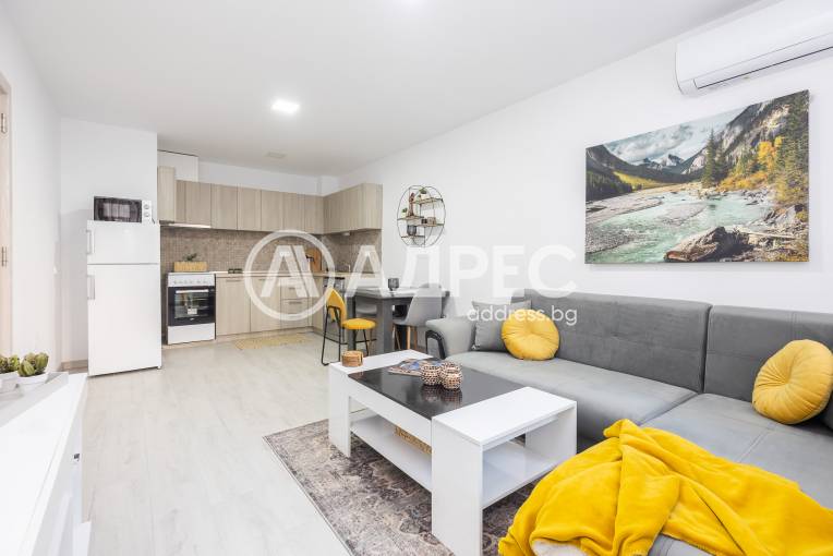 Двустаен апартамент, Варна, Електрон, 695871, Снимка 1