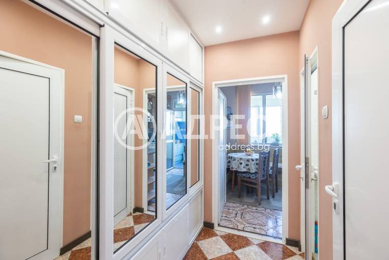 Многостаен апартамент, Варна, Трошево, 654872, Снимка 16