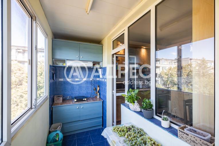 Многостаен апартамент, Варна, Трошево, 654872, Снимка 20