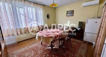 Тристаен апартамент, Стара Загора, Център, 676873, Снимка 1