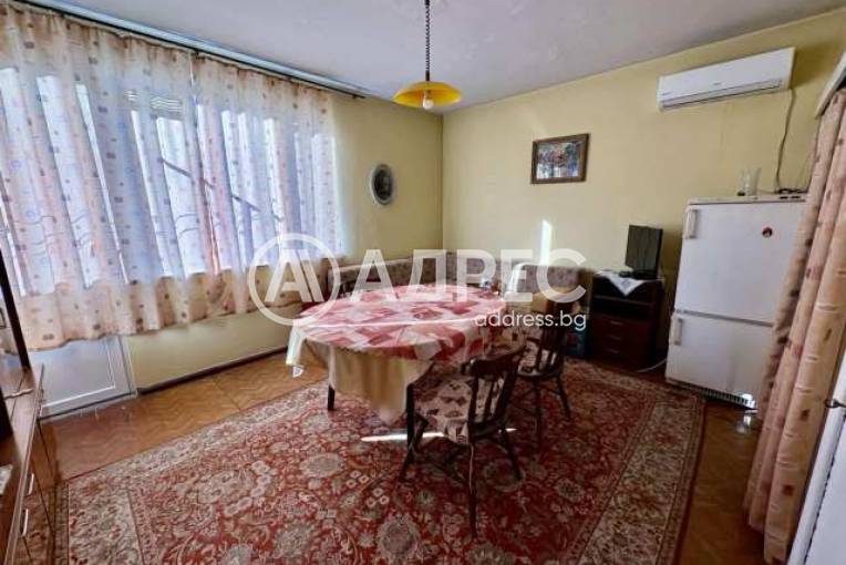 Тристаен апартамент, Стара Загора, Център, 676873, Снимка 1