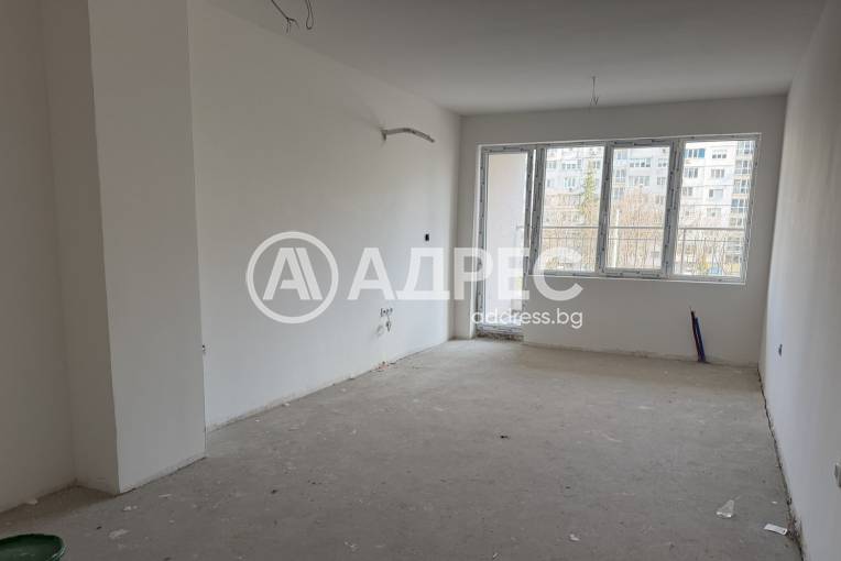Тристаен апартамент, София, Люлин 2, 686874, Снимка 1