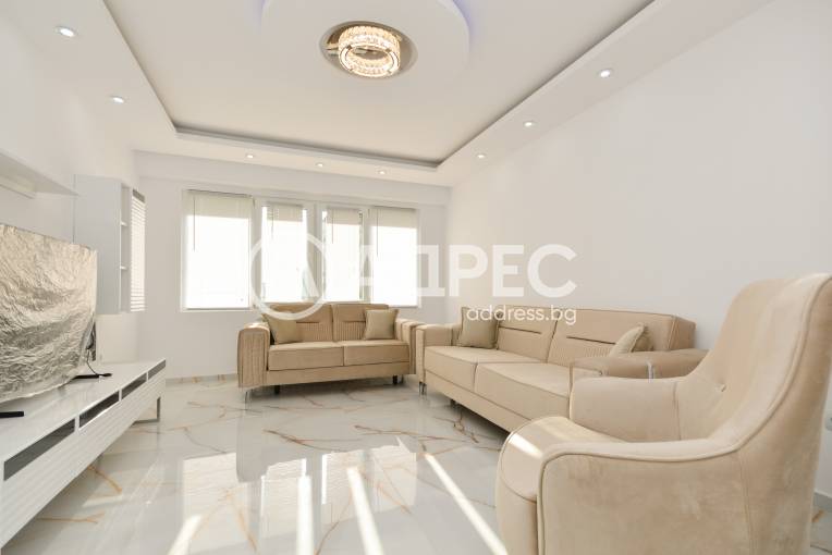 Тристаен апартамент, Бургас, Меден рудник - зона Б, 666875, Снимка 1