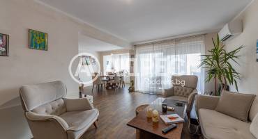 Тристаен апартамент, Варна, Централна поща, 698875, Снимка 2