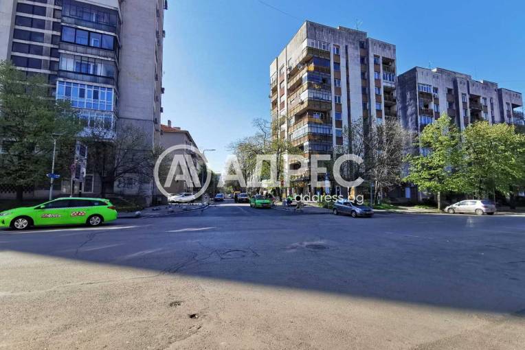 Тристаен апартамент, Русе, Идеален център, 650876, Снимка 1