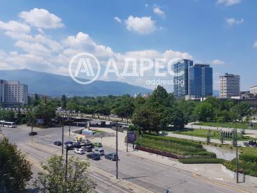 Тристаен апартамент, София, Център, 668878, Снимка 1