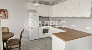 Тристаен апартамент, София, Лагера, 687881, Снимка 1