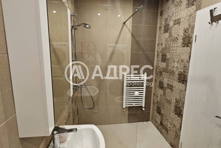 Тристаен апартамент, София, Лагера, 687881, Снимка 7