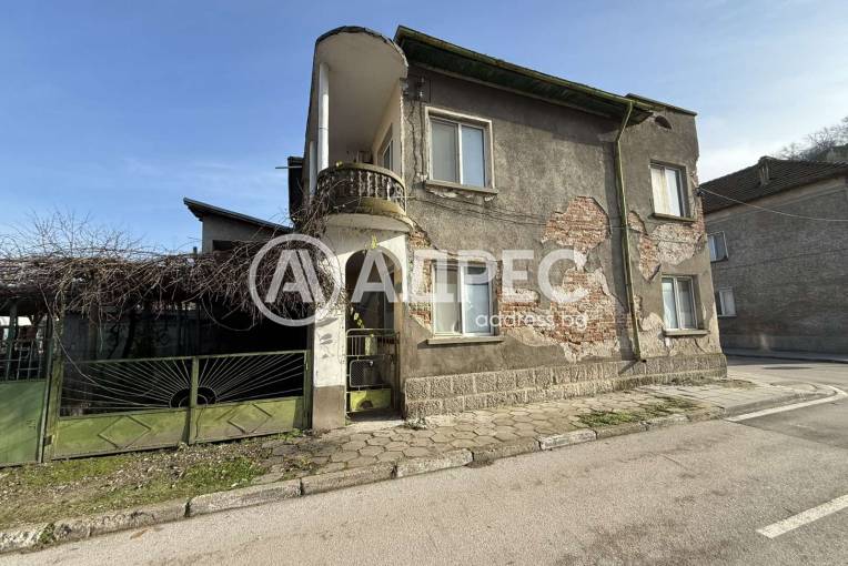 Етаж от къща, Никопол, 678882, Снимка 1