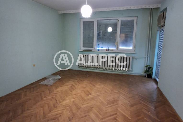 Многостаен апартамент, Плевен, Идеален център, 677883, Снимка 2